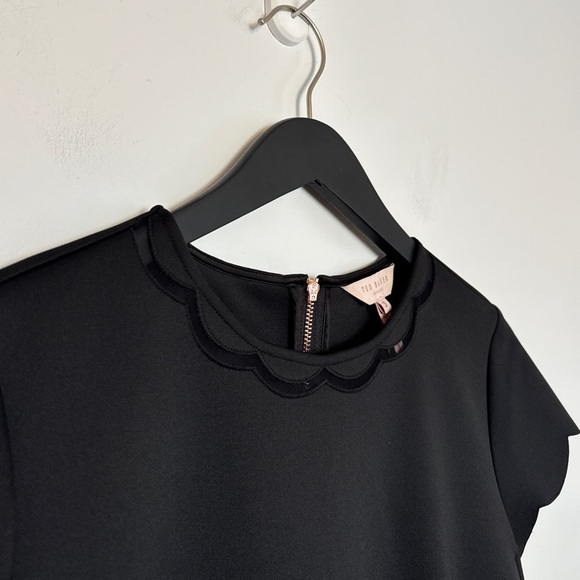 TED BAKER - Marlena Scalloped Short Sleeve Dress in Black. Size: TB3 = US 8 - Picture 11 of 16